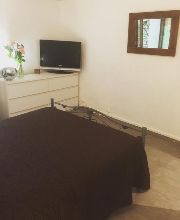 오뻬드 Chez Philippe Et Myriam B&B 외부 사진